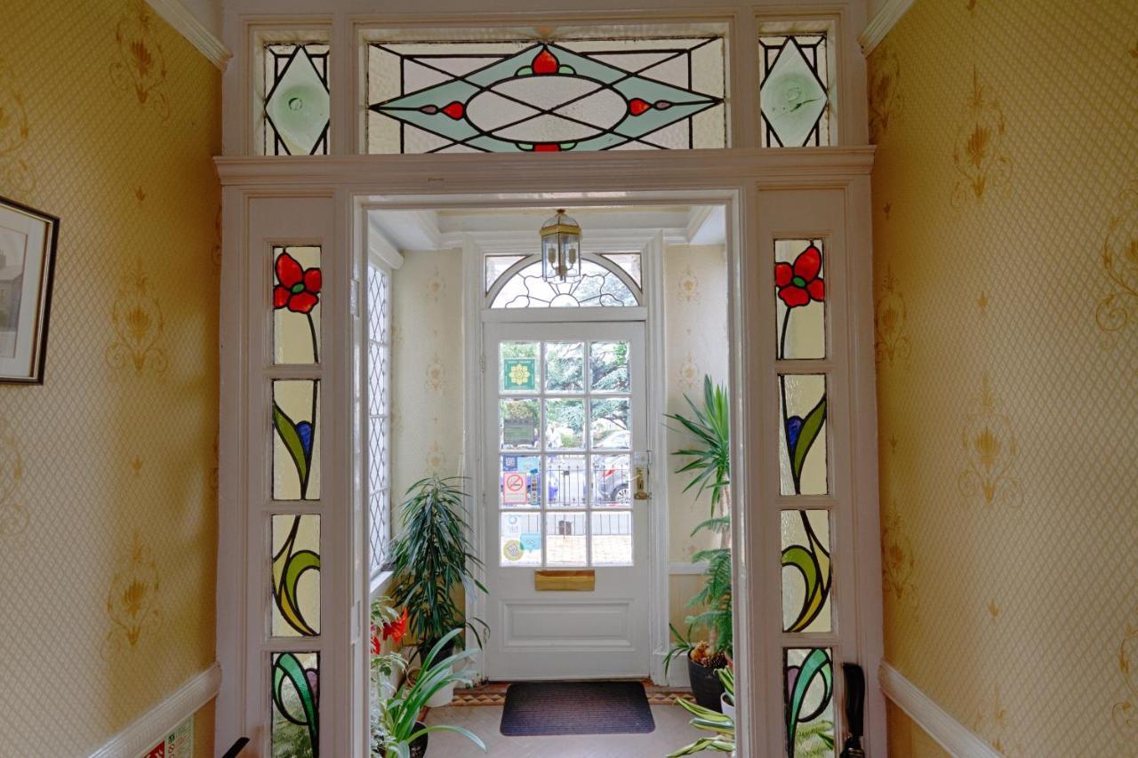 Holcombe House Guest House Llandudno Exterior foto